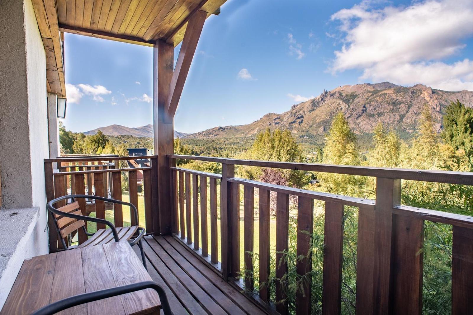 Arelauquen Bungalows&Suites San Carlos de Bariloche Extérieur photo