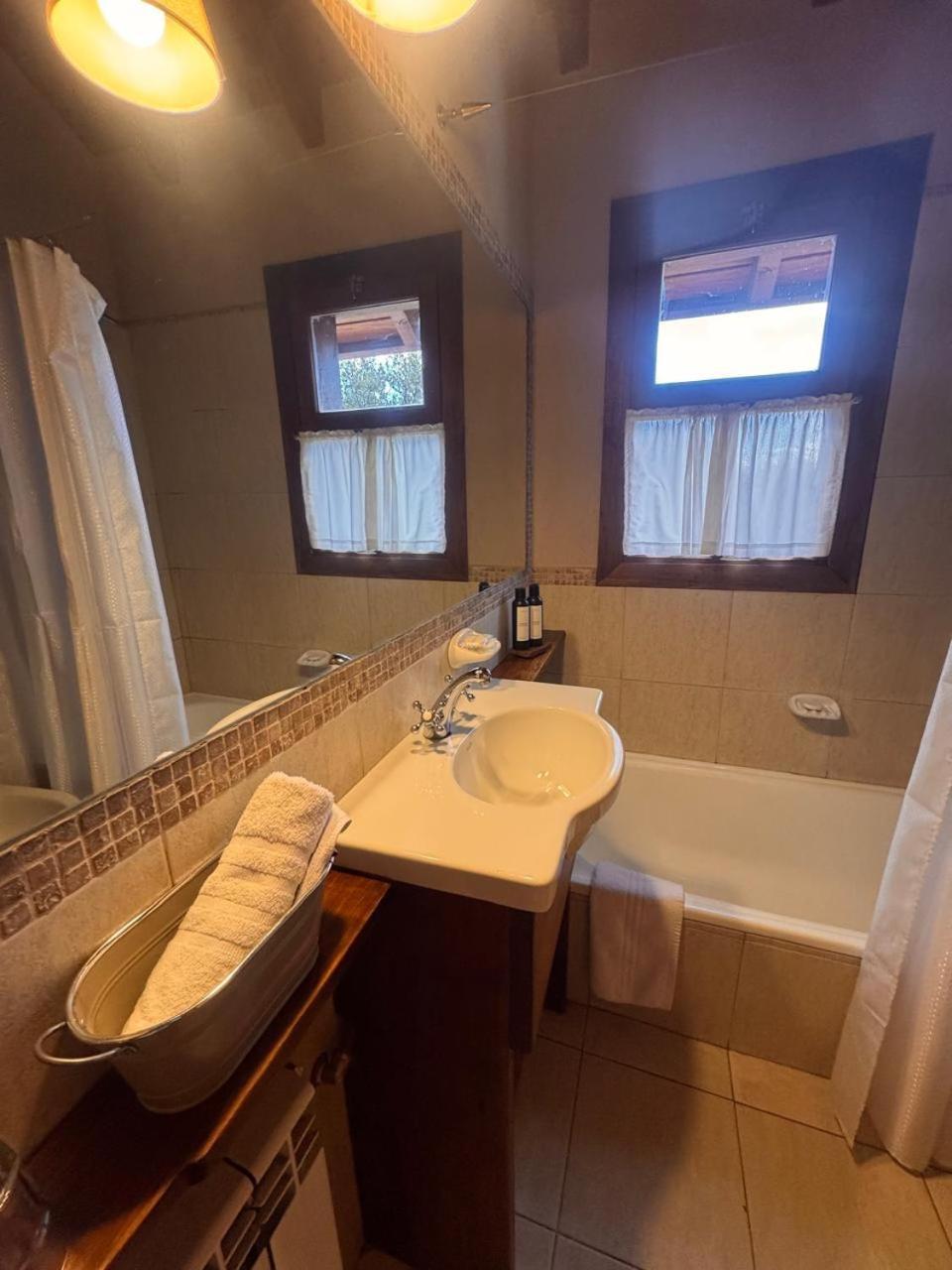 Arelauquen Bungalows&Suites San Carlos de Bariloche Extérieur photo